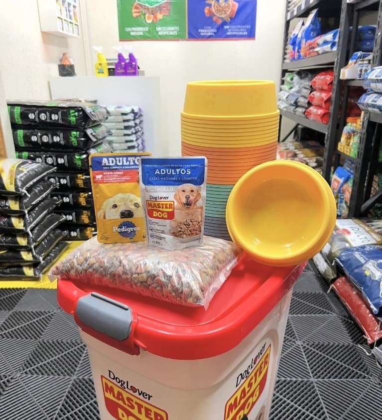 Contenedor Master Dog con sachets y comederos